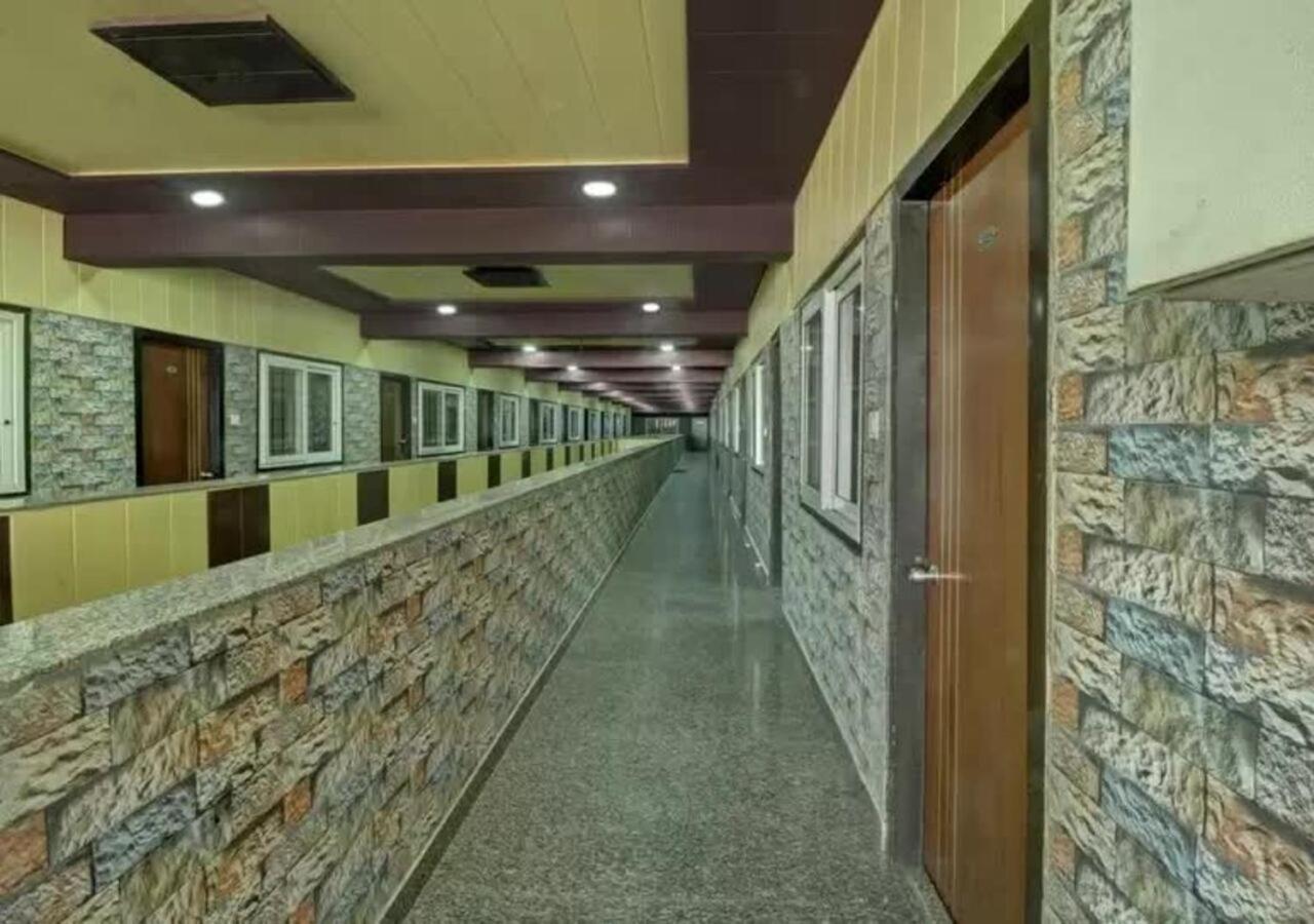 Hotel Santoshi Hometel Raichur Ngoại thất bức ảnh