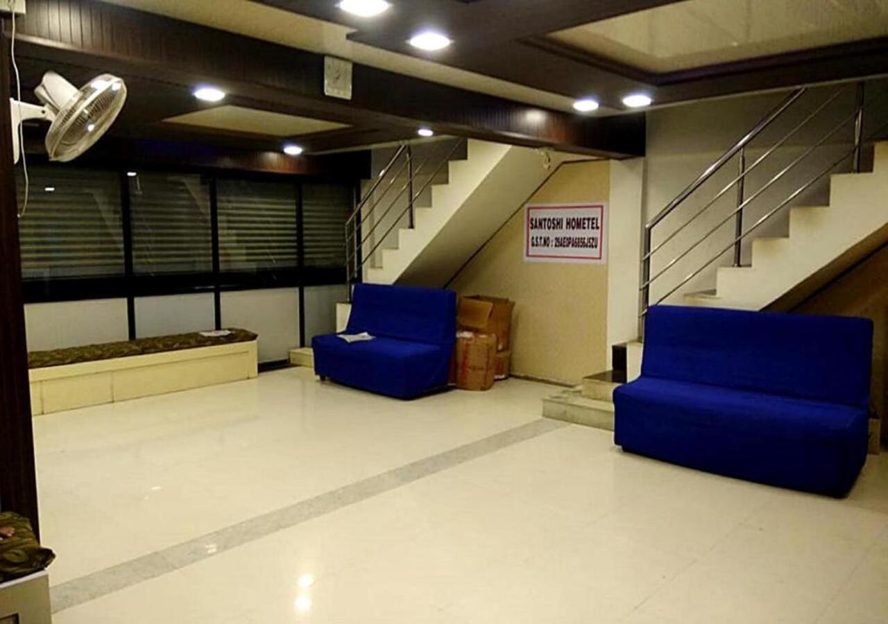 Hotel Santoshi Hometel Raichur Ngoại thất bức ảnh